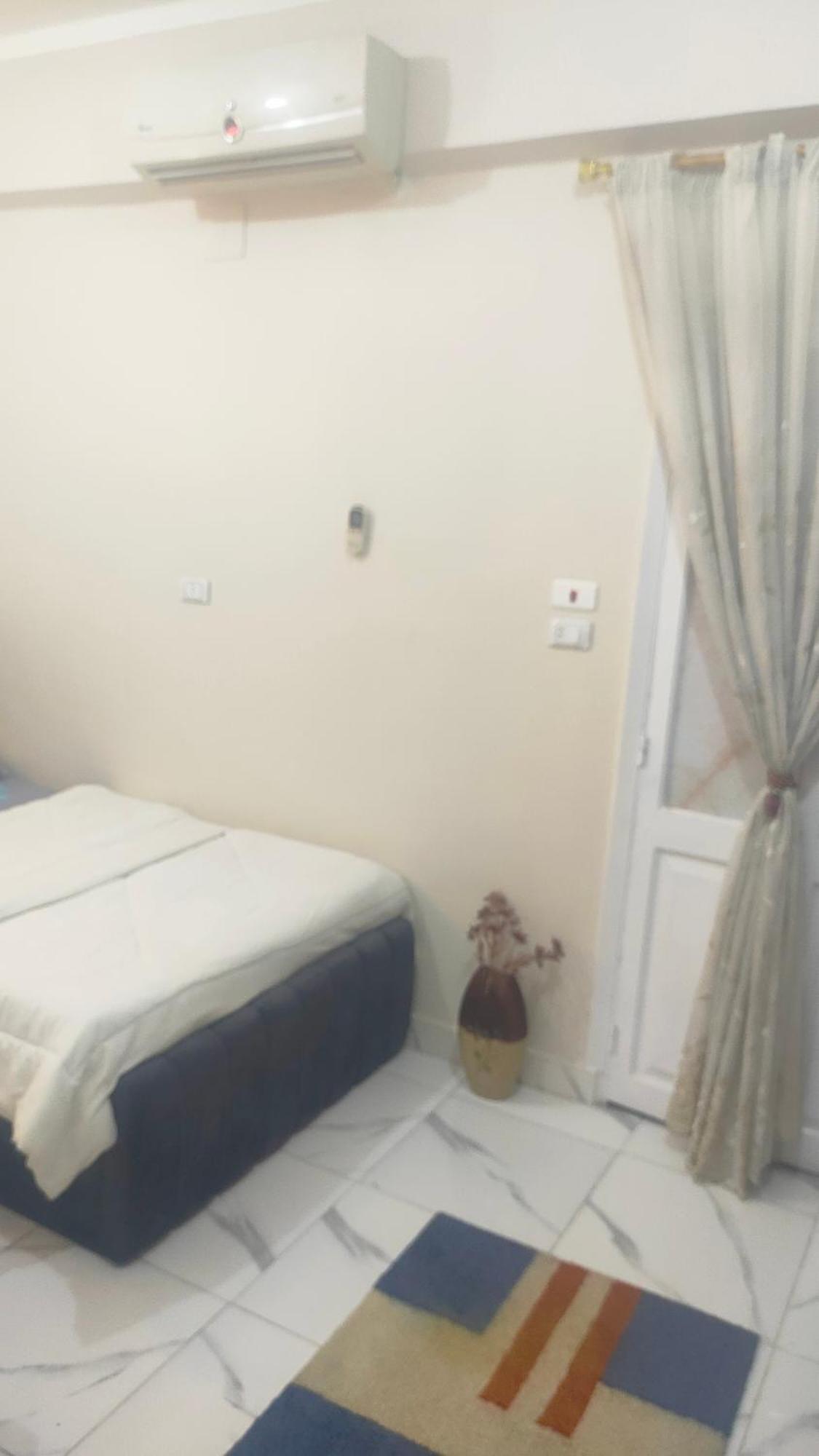 Luxor Apartman Kültér fotó